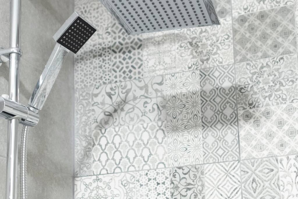 Magnifico Apartamento En Los Remedios Siviglia Esterno foto